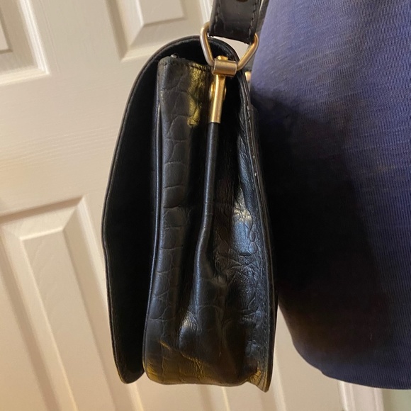 VINTAGE Black Italian Leather Crocodile Flap Closure Long Strap Saddle Bag Purse - Picture 6 of 7